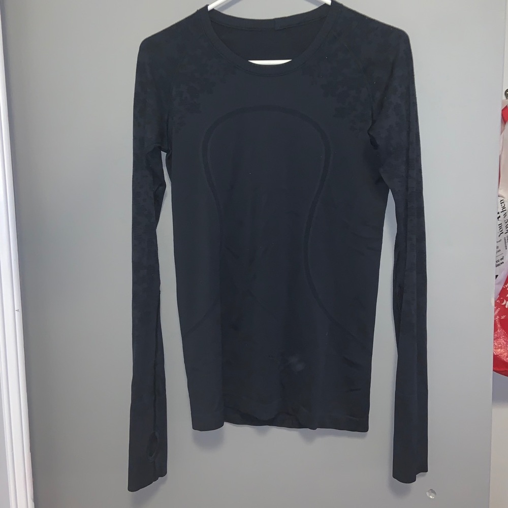 Lululemon long sleeve shirt